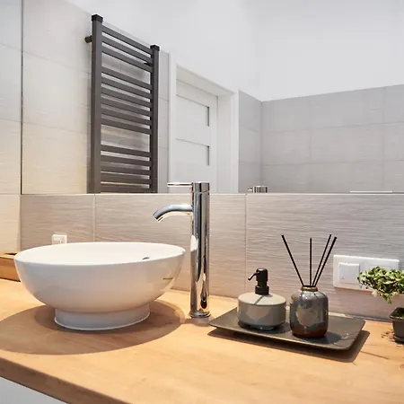 Host Lofty Tymienieckiego Лодзь