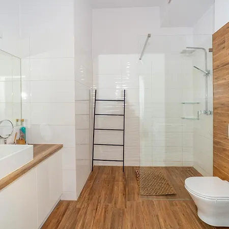 Host Lofty Tymienieckiego Апартаменты