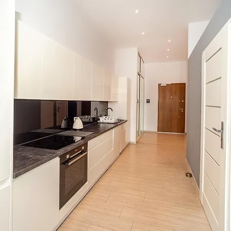 Apartament Host Lofty Tymienieckiego