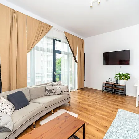 Host Lofty Tymienieckiego *