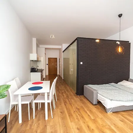 Host Lofty Tymienieckiego Διαμέρισμα