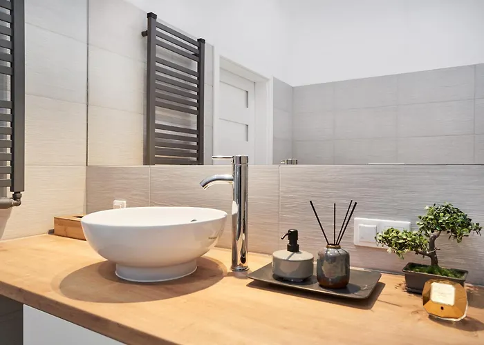 Host Lofty Tymienieckiego Лодзь