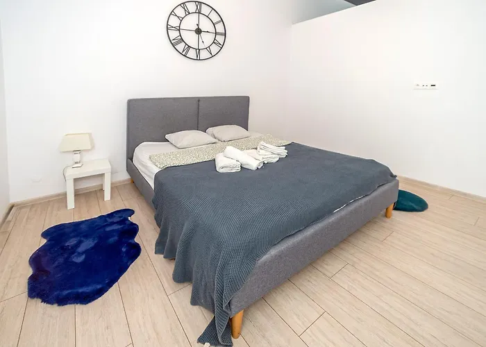 Host Lofty Tymienieckiego Лодзь