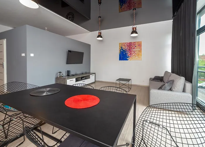 Host Lofty Tymienieckiego