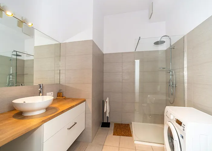 Host Lofty Tymienieckiego Лодзь