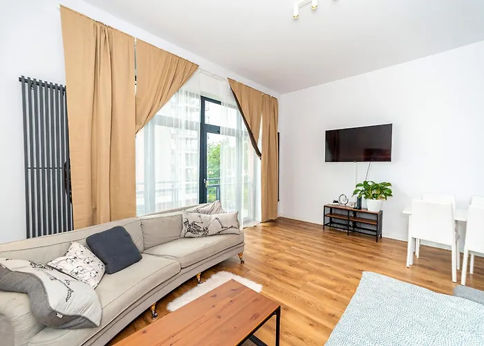 Host Lofty Tymienieckiego *